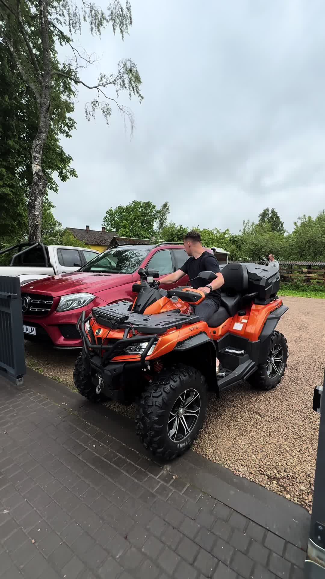 @pjotr.kub_atv_cubcar