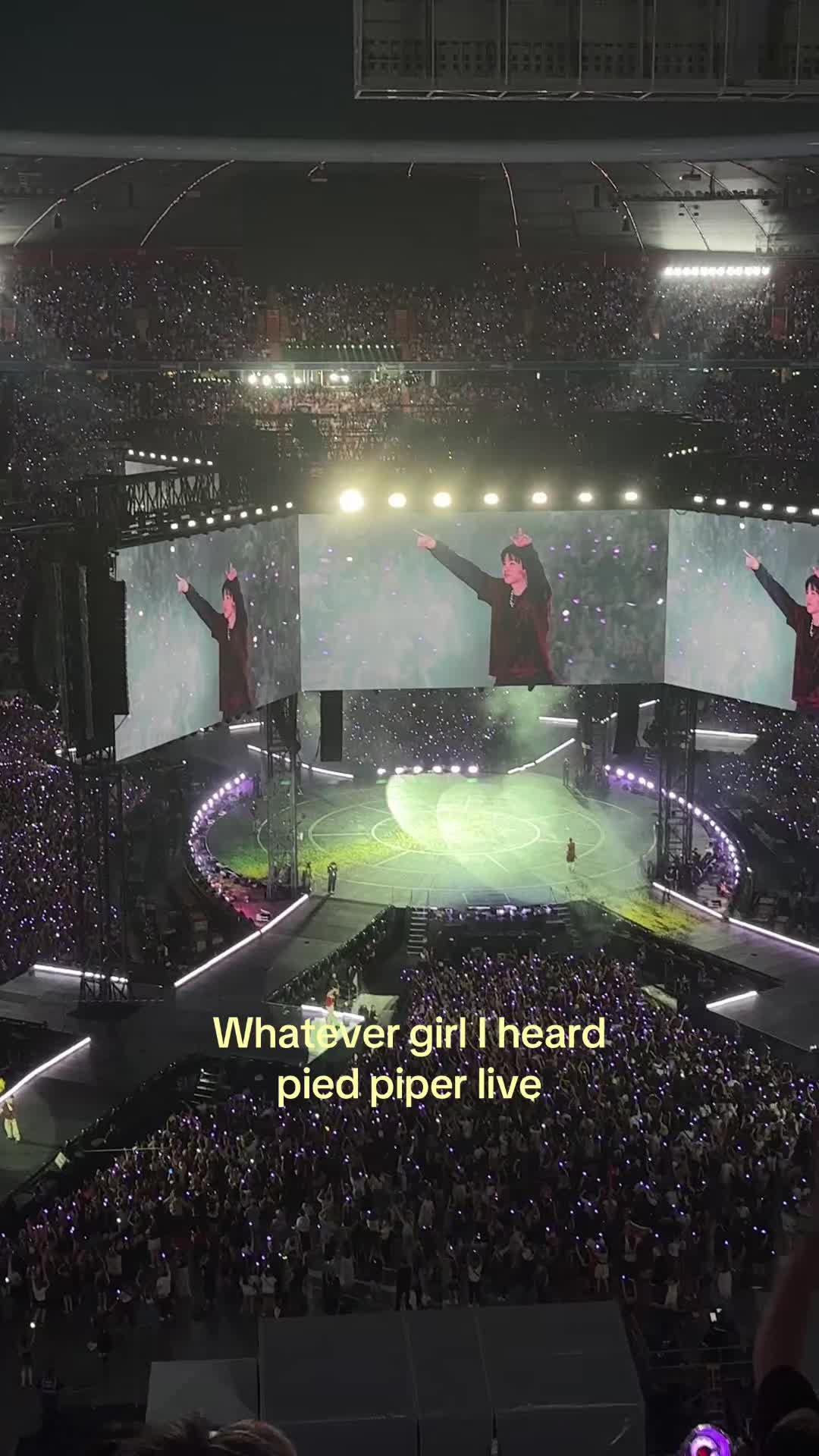 @✰