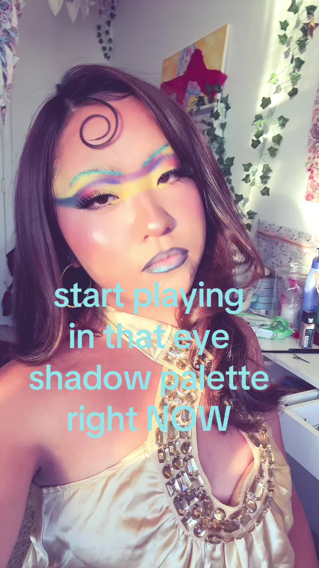 @<3