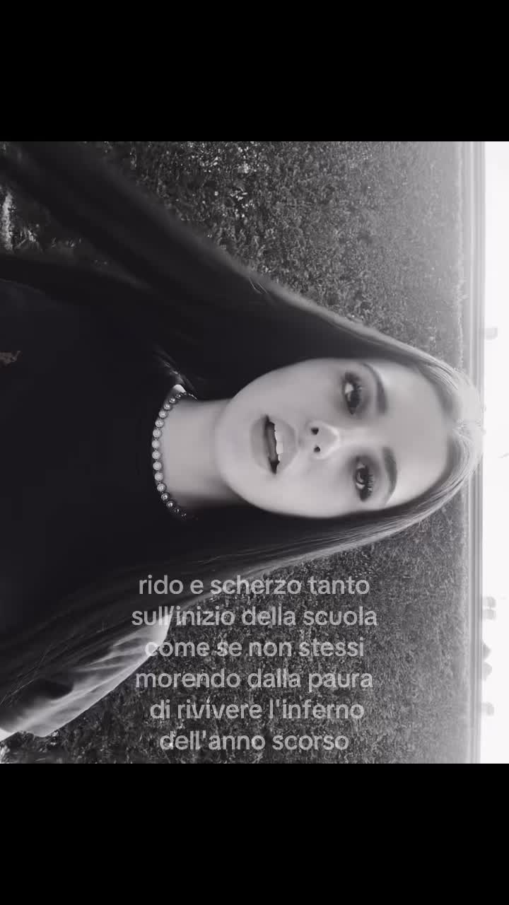 @👧🏻🌟