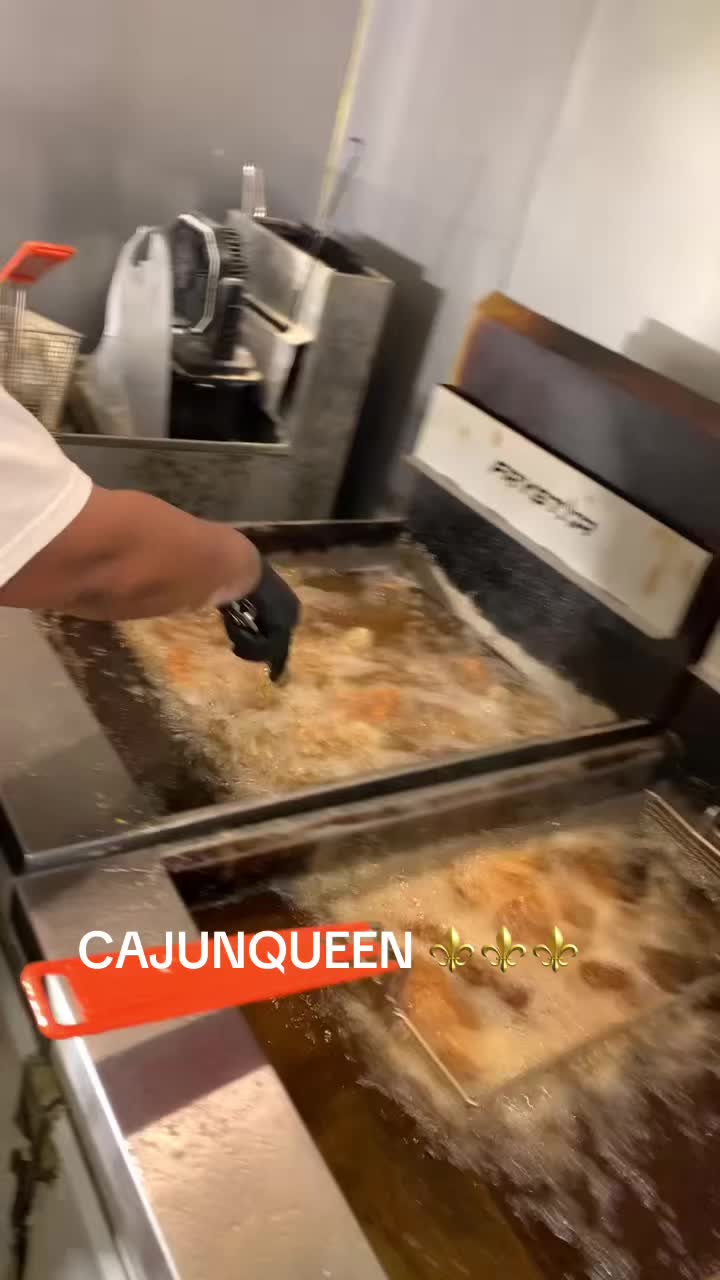 @LOUISIANA CAJUN QUEEN