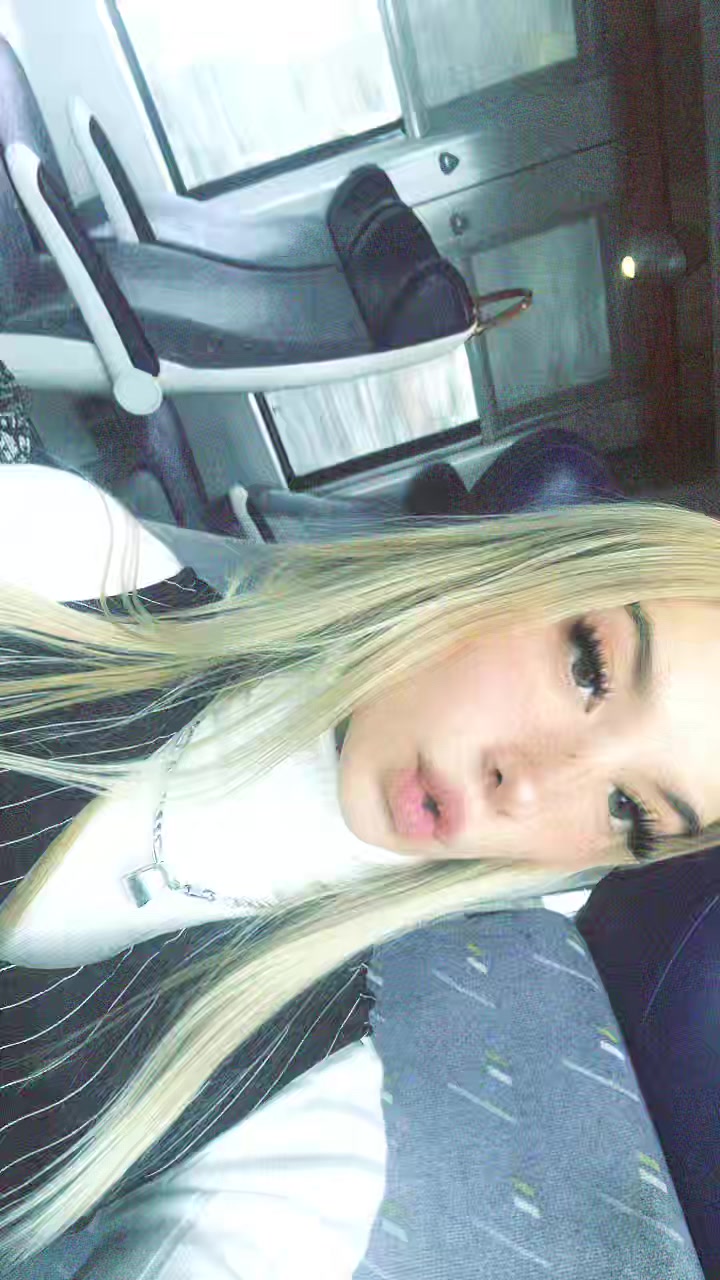 @Élęa.👄🦋