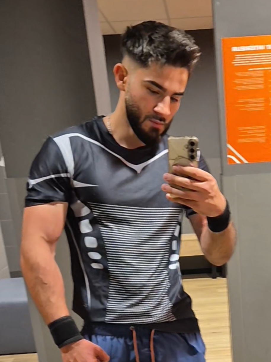 @Fernando🎰R👑O🖤Y⚜️A💎L✅️