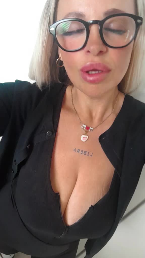 @Angela Auriemma