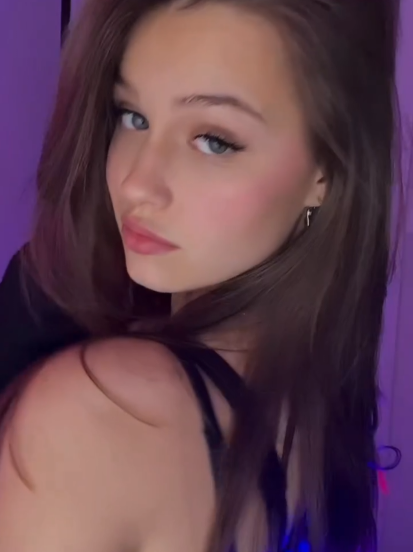 @AnnaWorld🍓