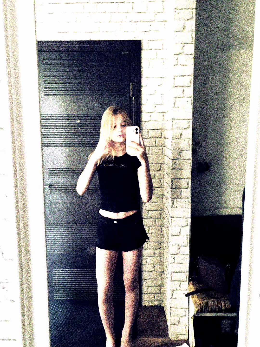 @сашка🍸🖤