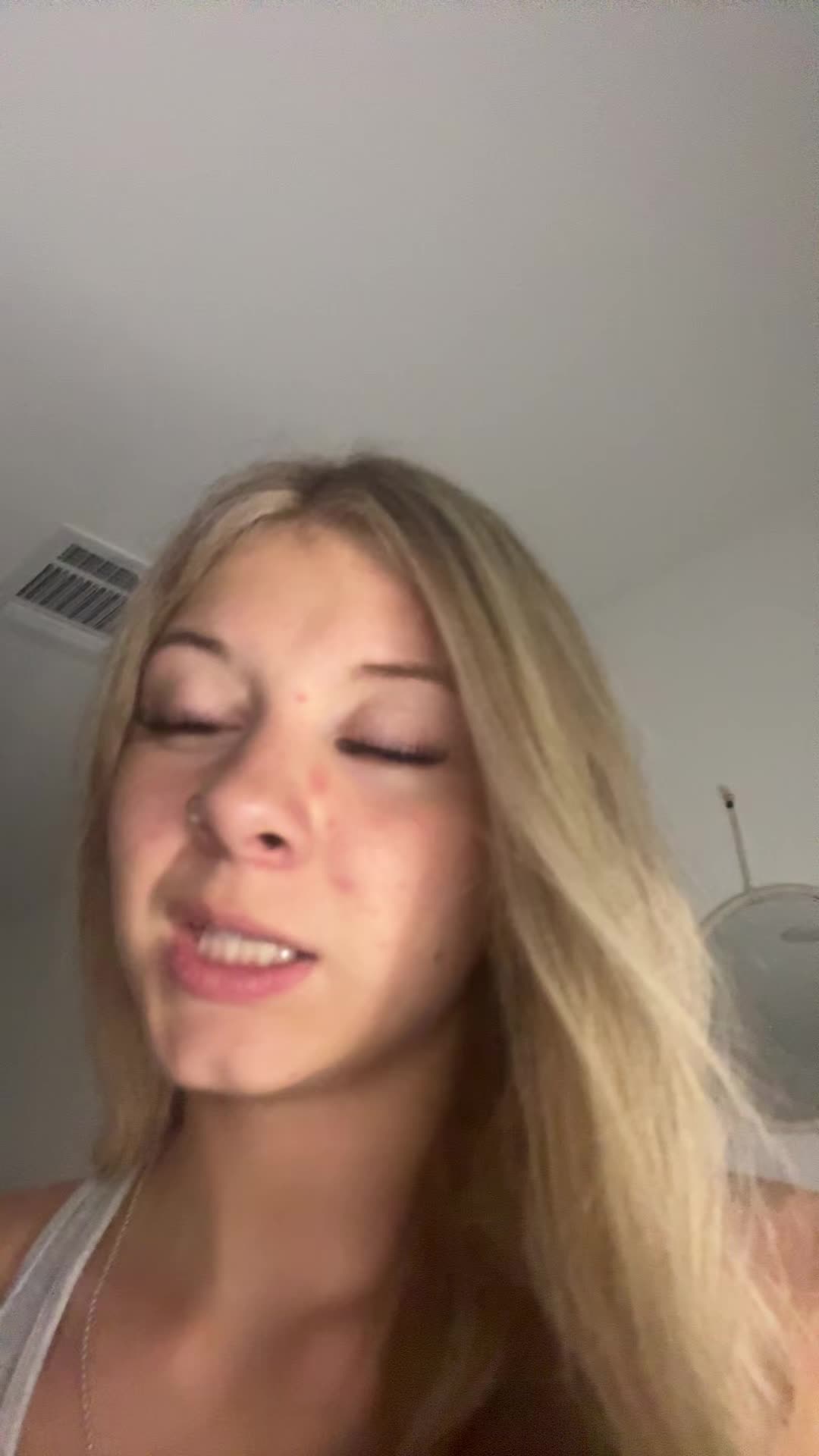 @🤫