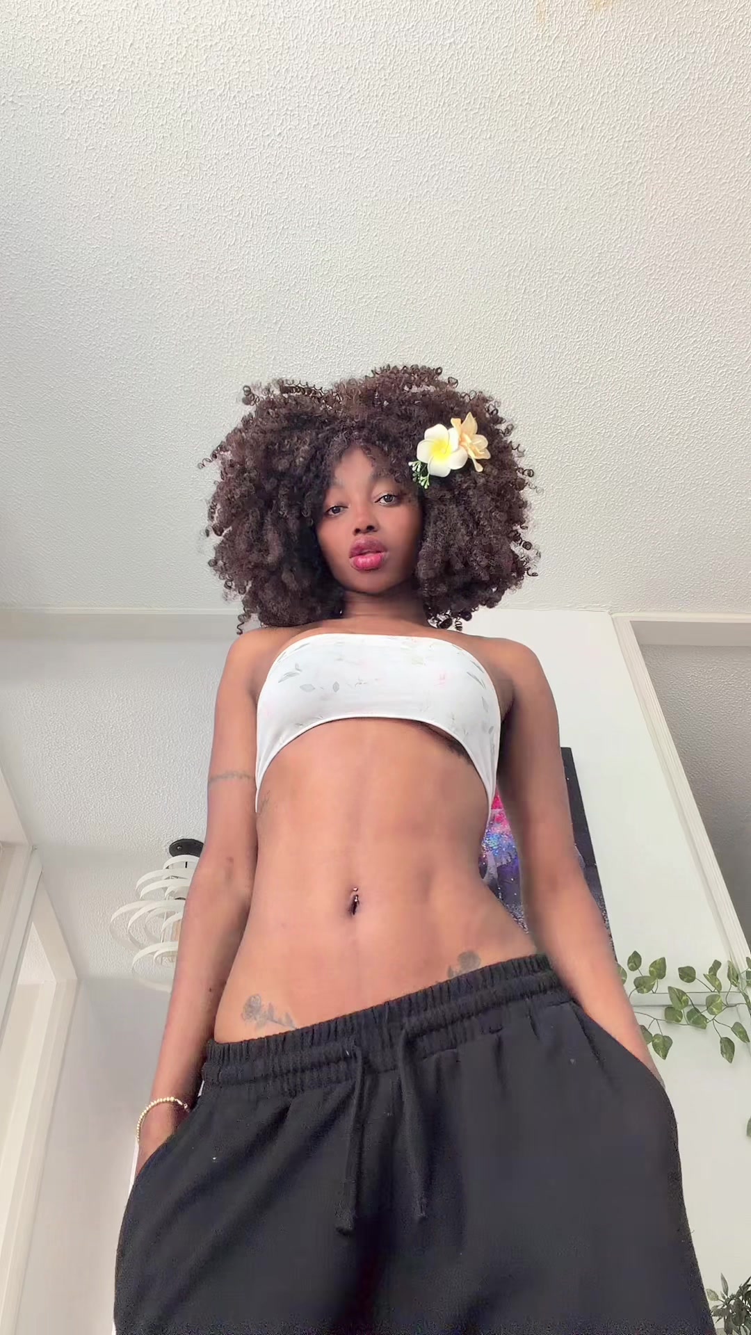 @Ebonypreciousss