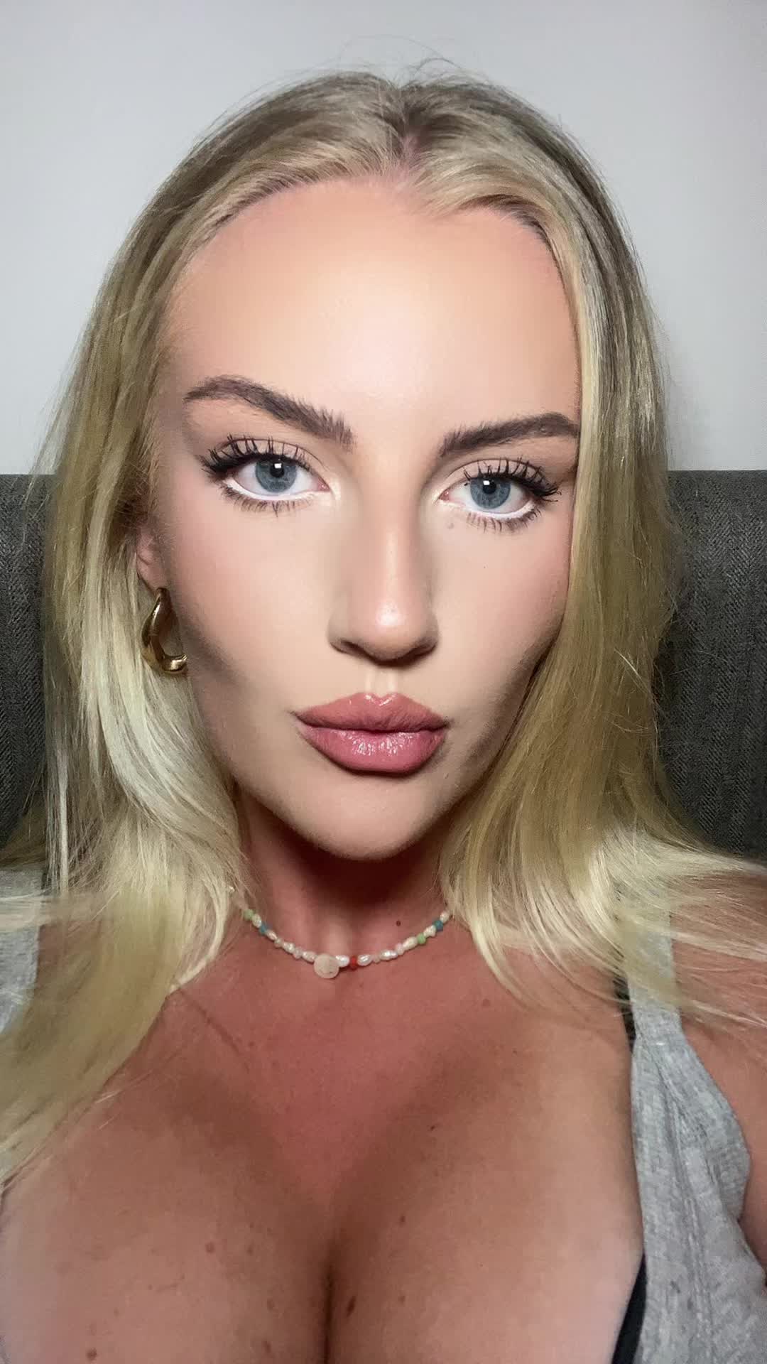 @Elsa