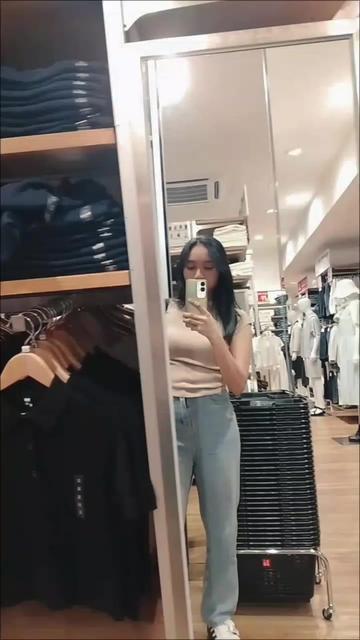 @dwisariiyyyy