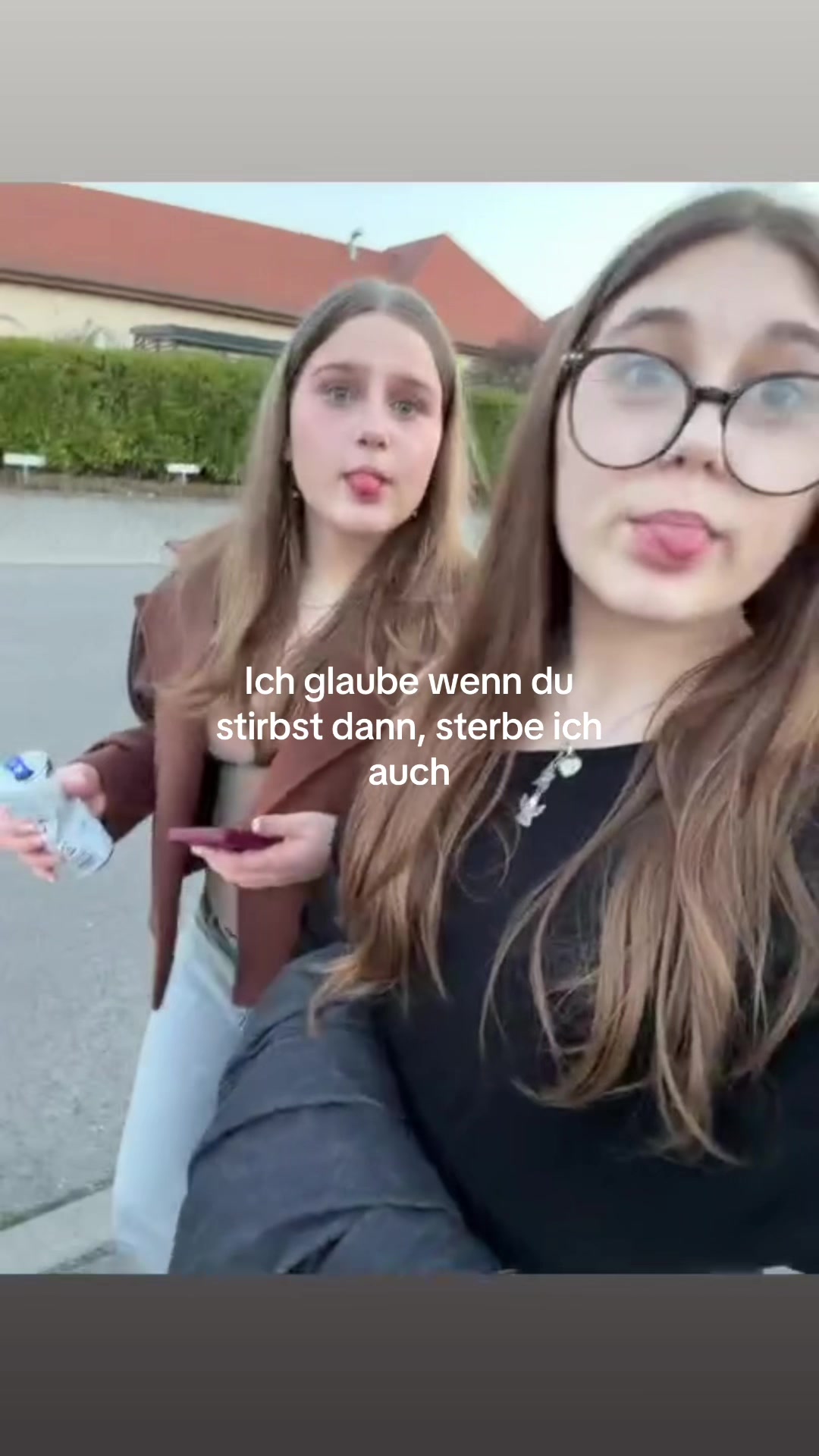 @𝓂𝒶𝓎𝒶