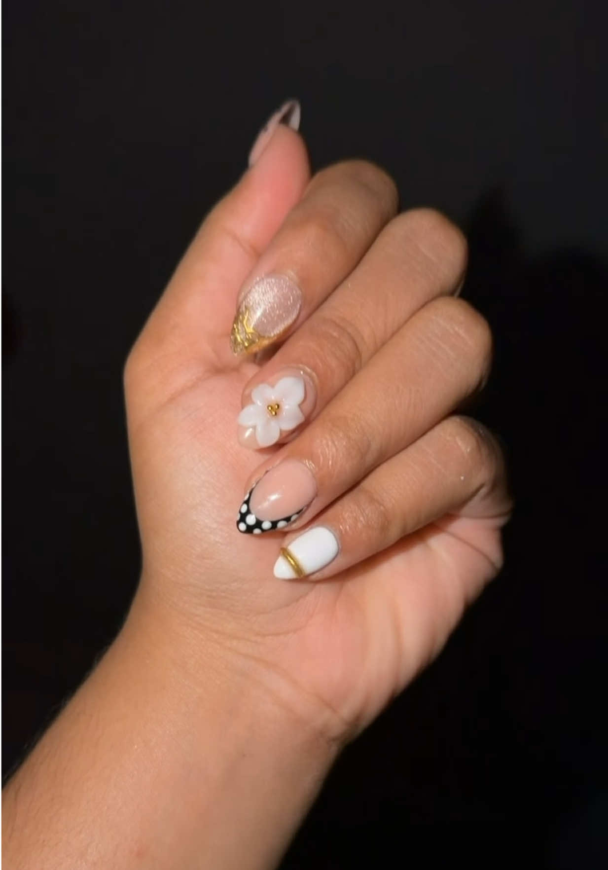 @Nails By Queen