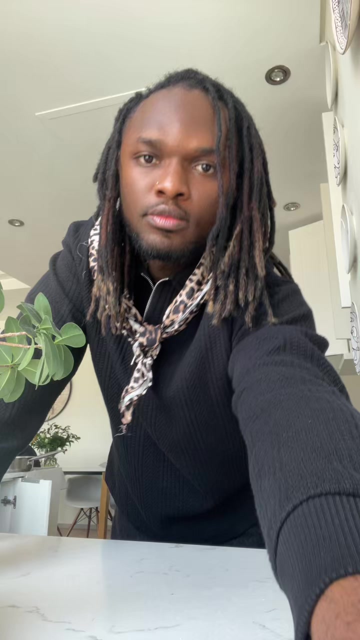 @officialswazzi