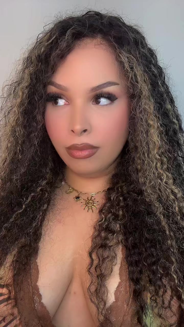 @livingwithhouda