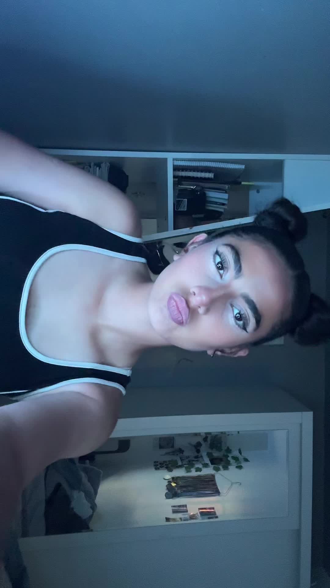 @Arshida Taghikhan
