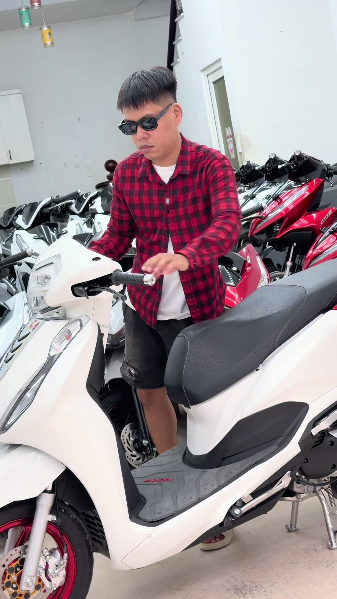 @Điều Bán Vario Q9