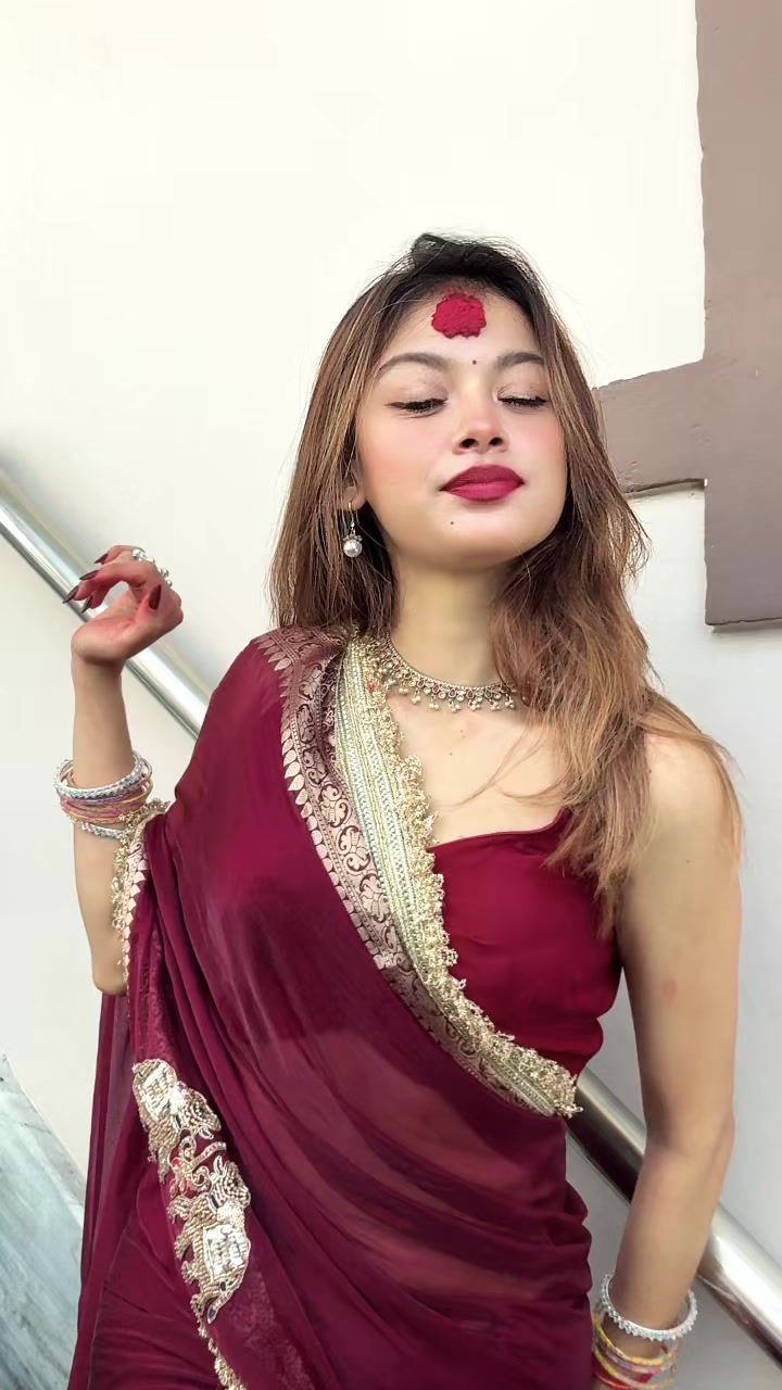 @Isha Thapa 🌸