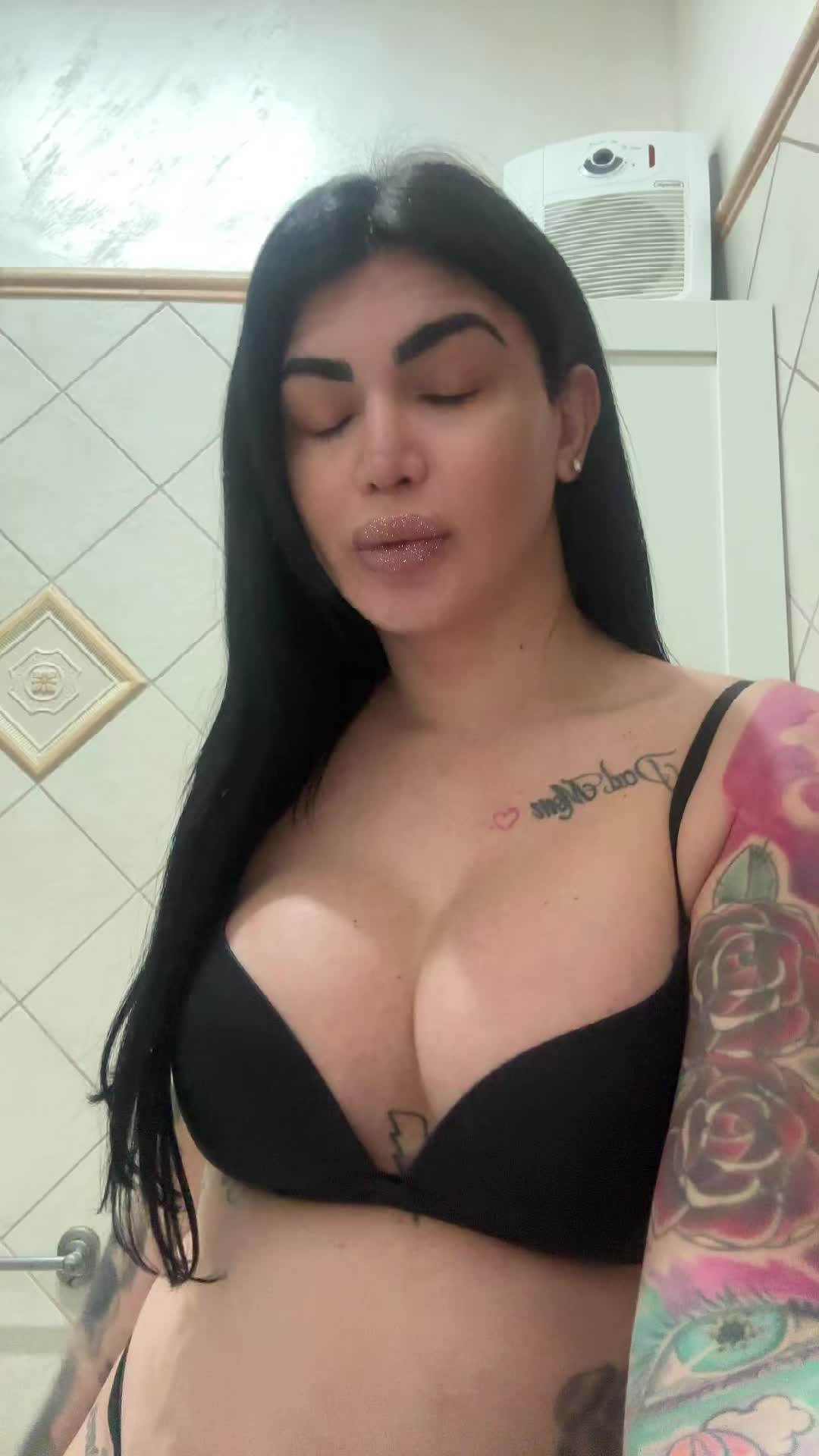 @𝑽𝒊𝒕𝒕𝒐𝒓𝒊𝒂👑
