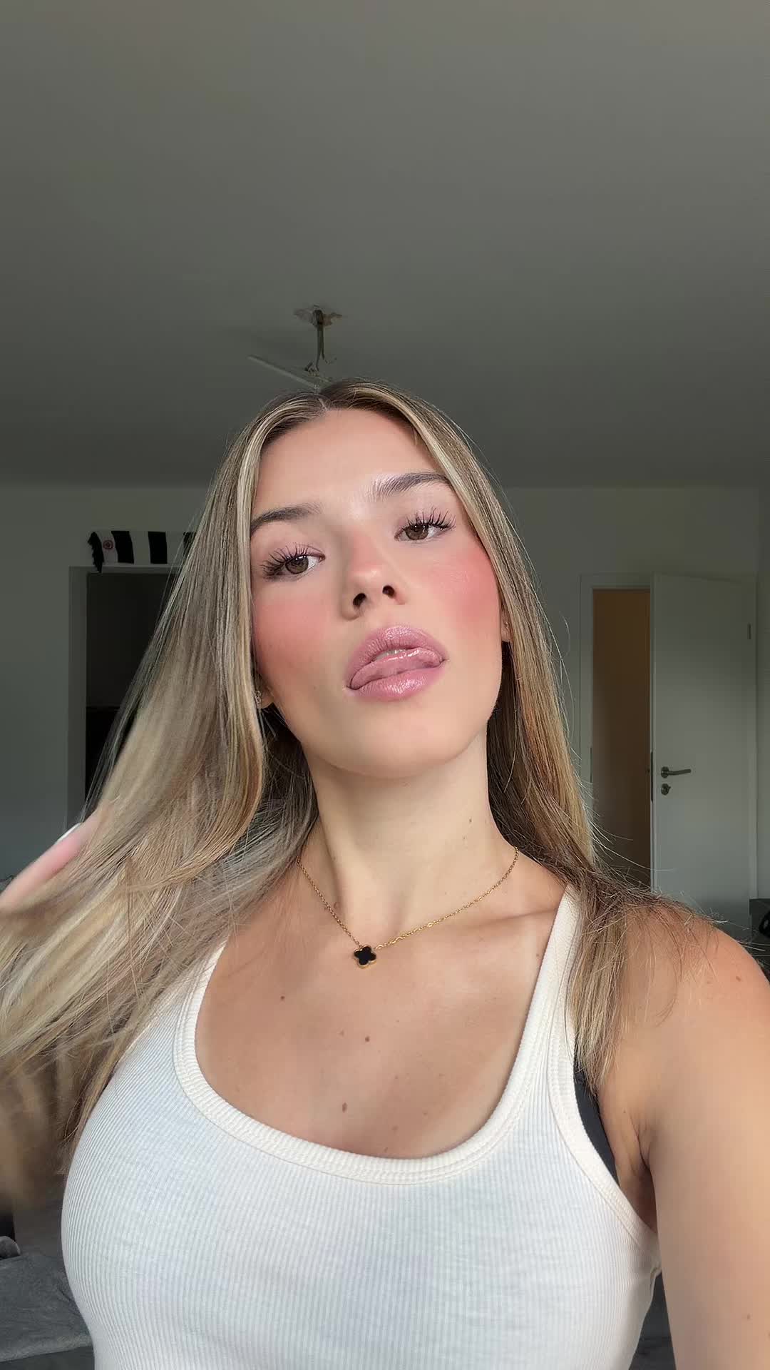 @lainysophie