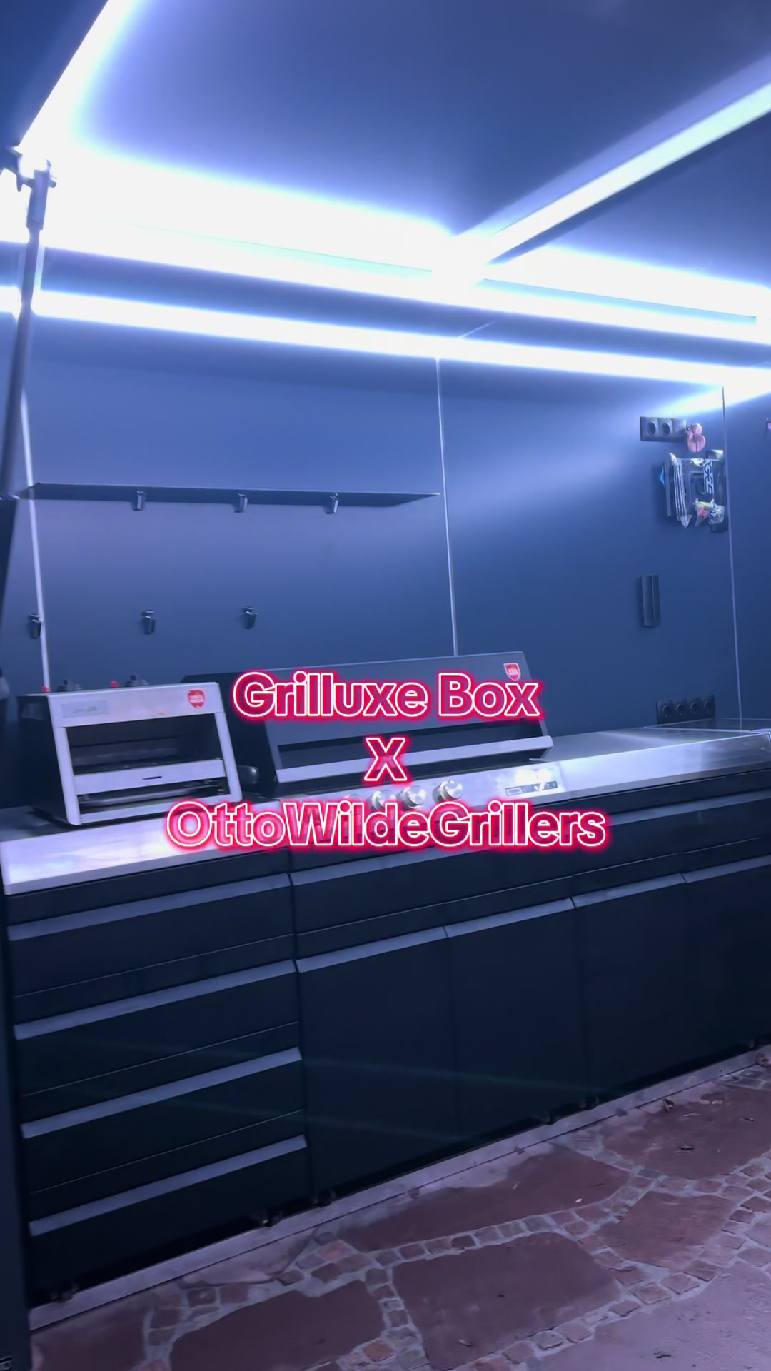 @Grilluxe Outdoor Kitchens