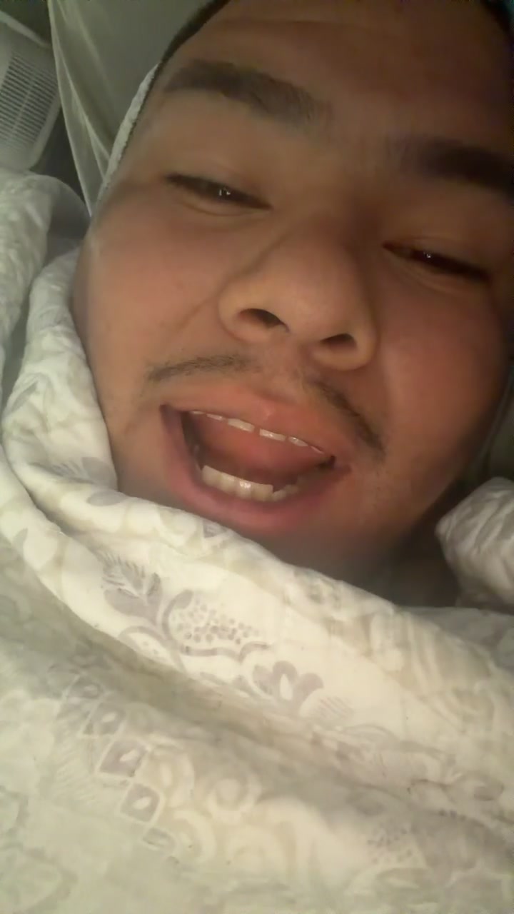 @DoKnows_
