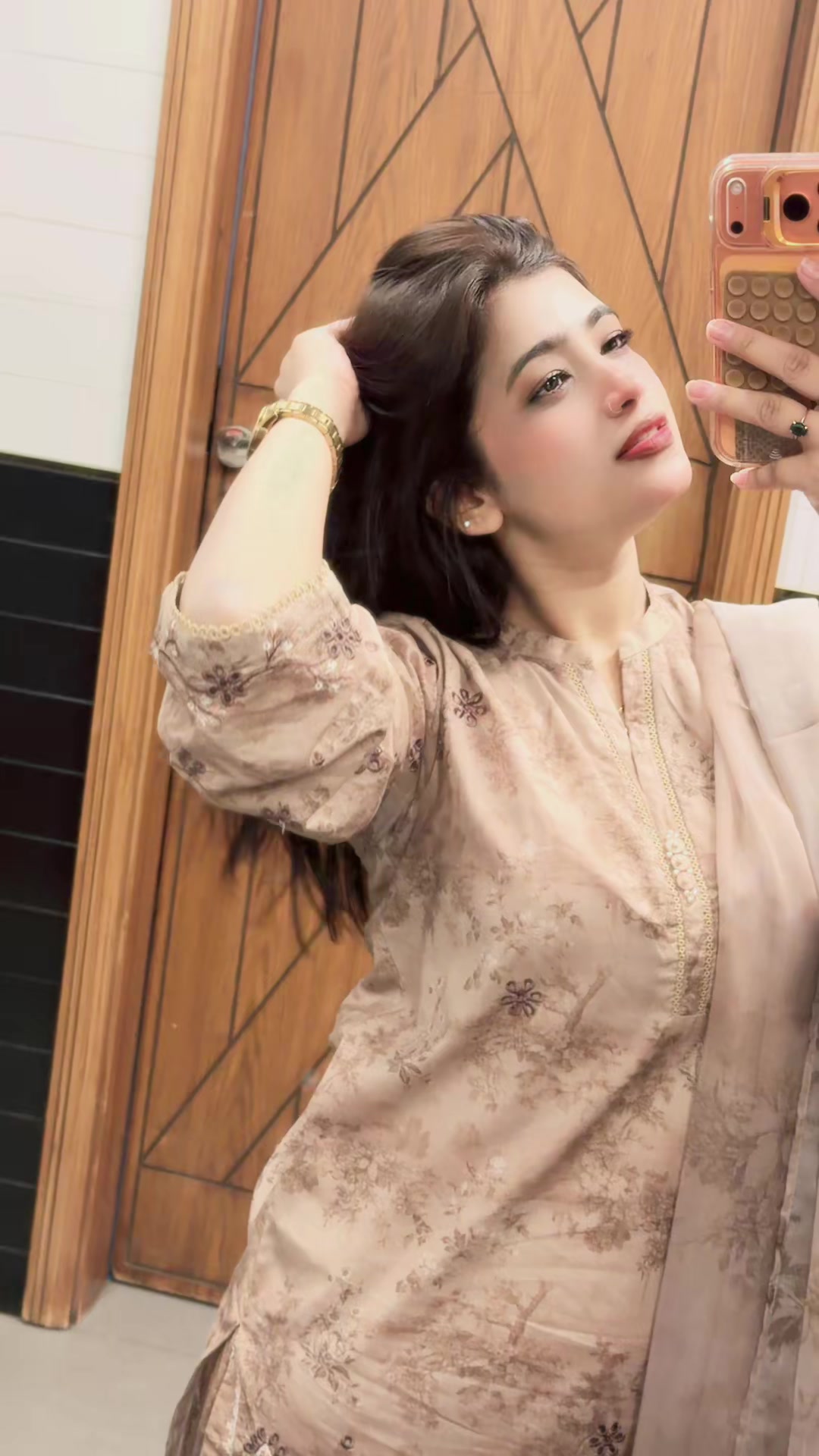 @Malaika naz 👸🏻