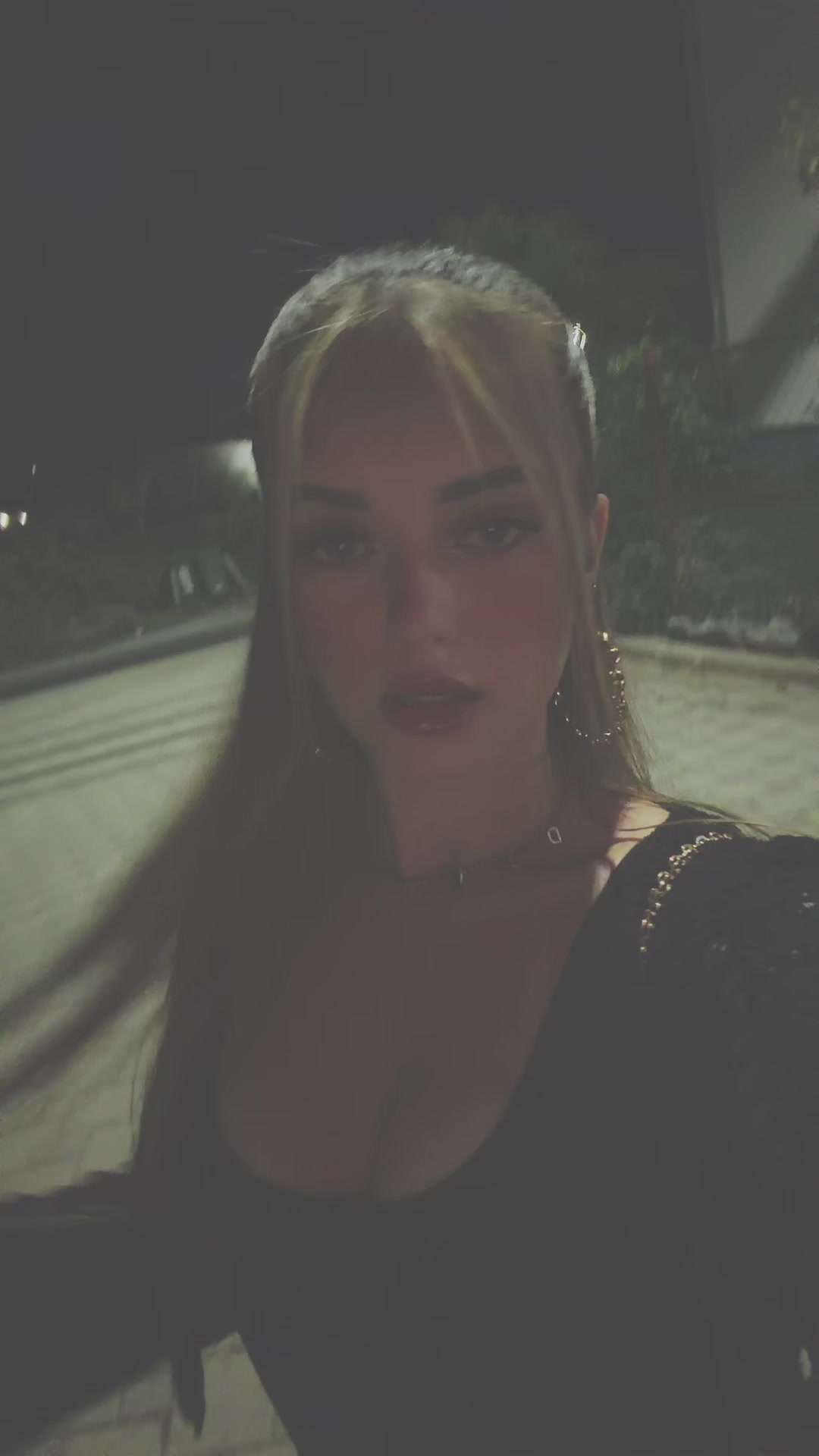 @N I K A 🇦🇱