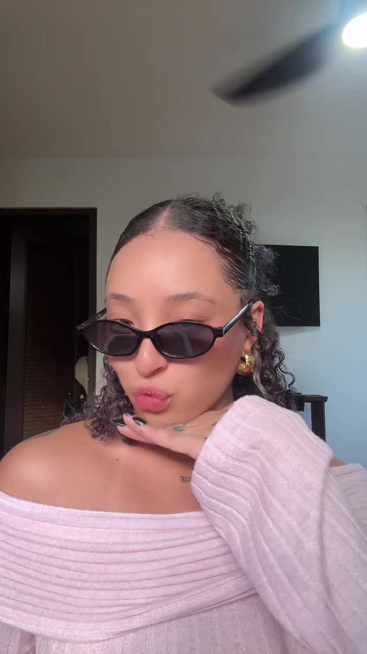 @itsjessihaze