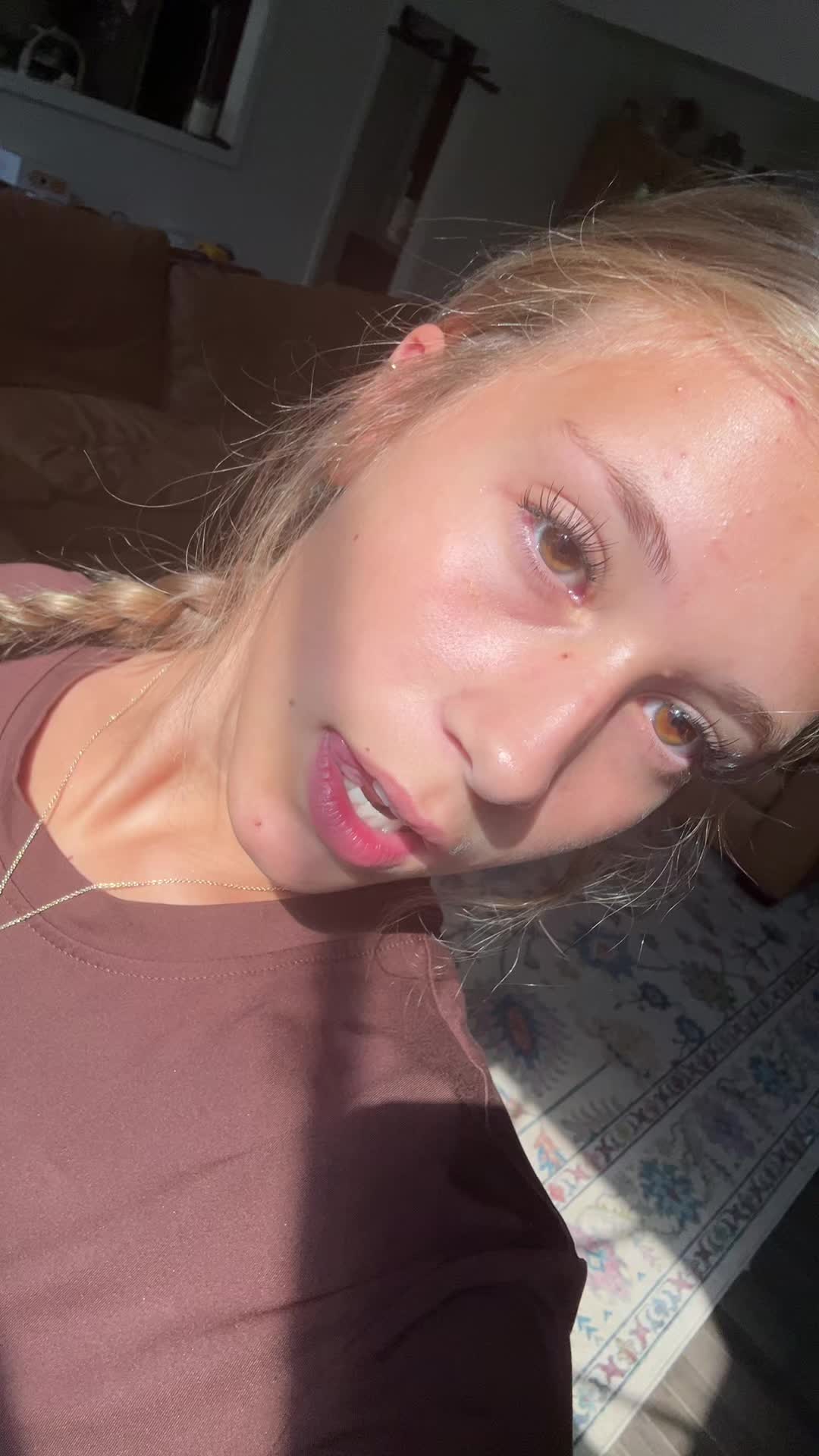 @lily