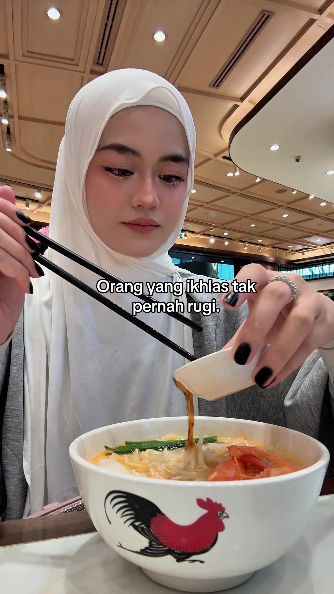@erynooo ᥫ᭡.