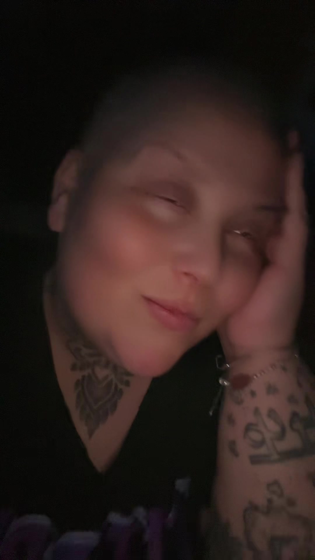 @Queen4ever1985 🎗️🎀