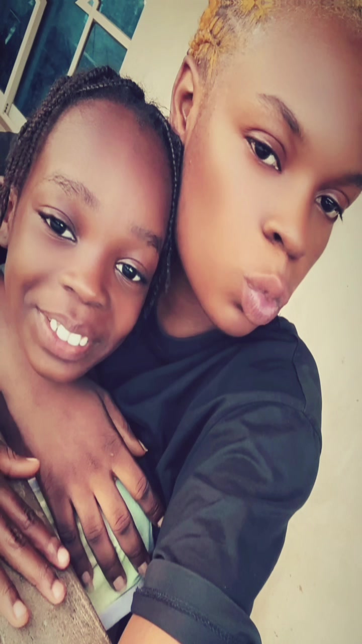@OLUWATOYIN🖤