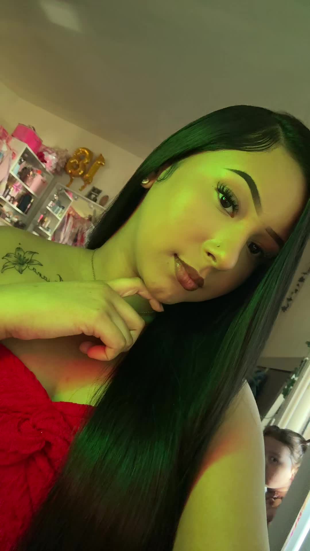 @Julissa hernandez