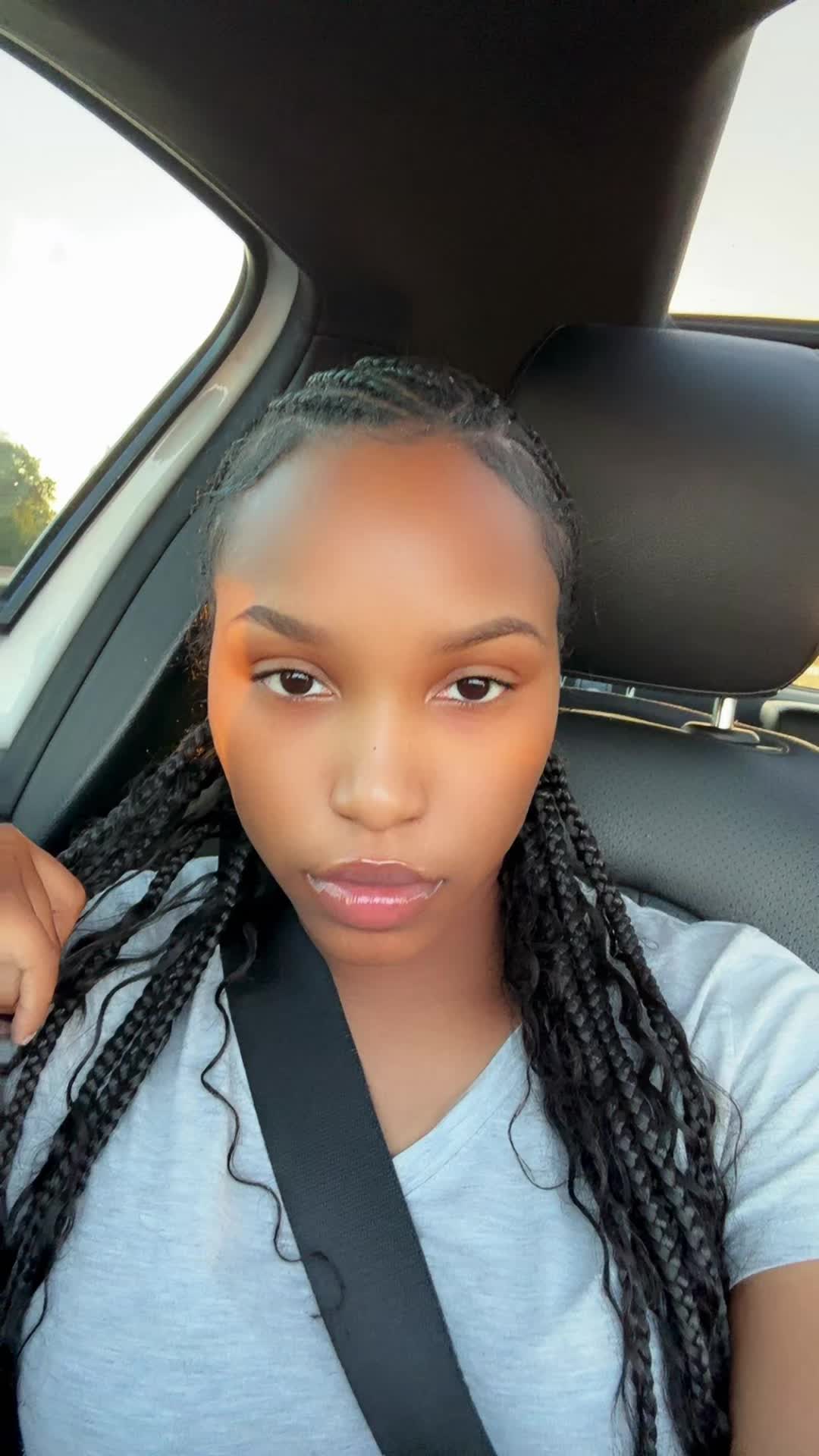@niahinherprime