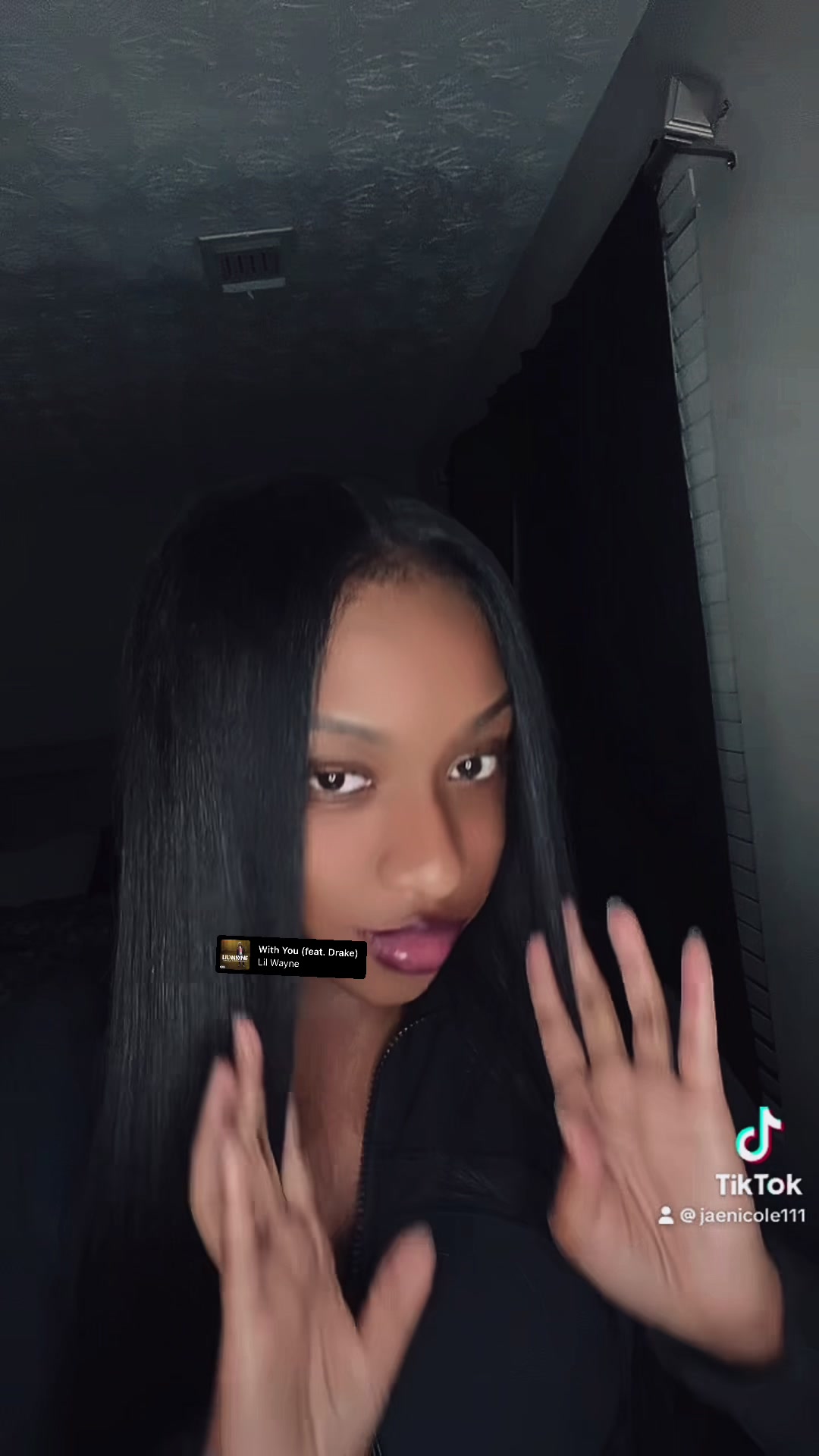 @JAE NICOLE🦋