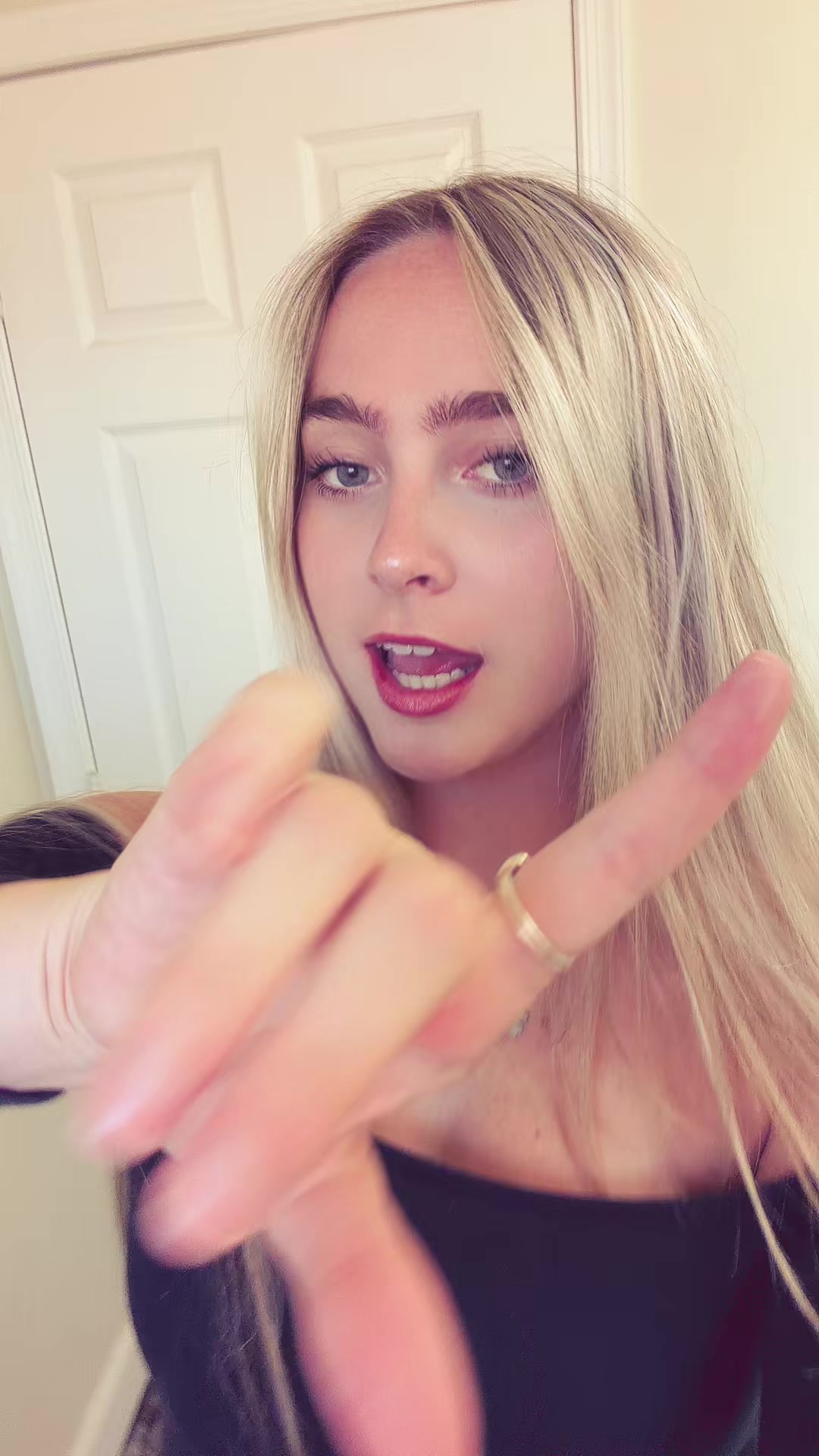 @riley burns :)