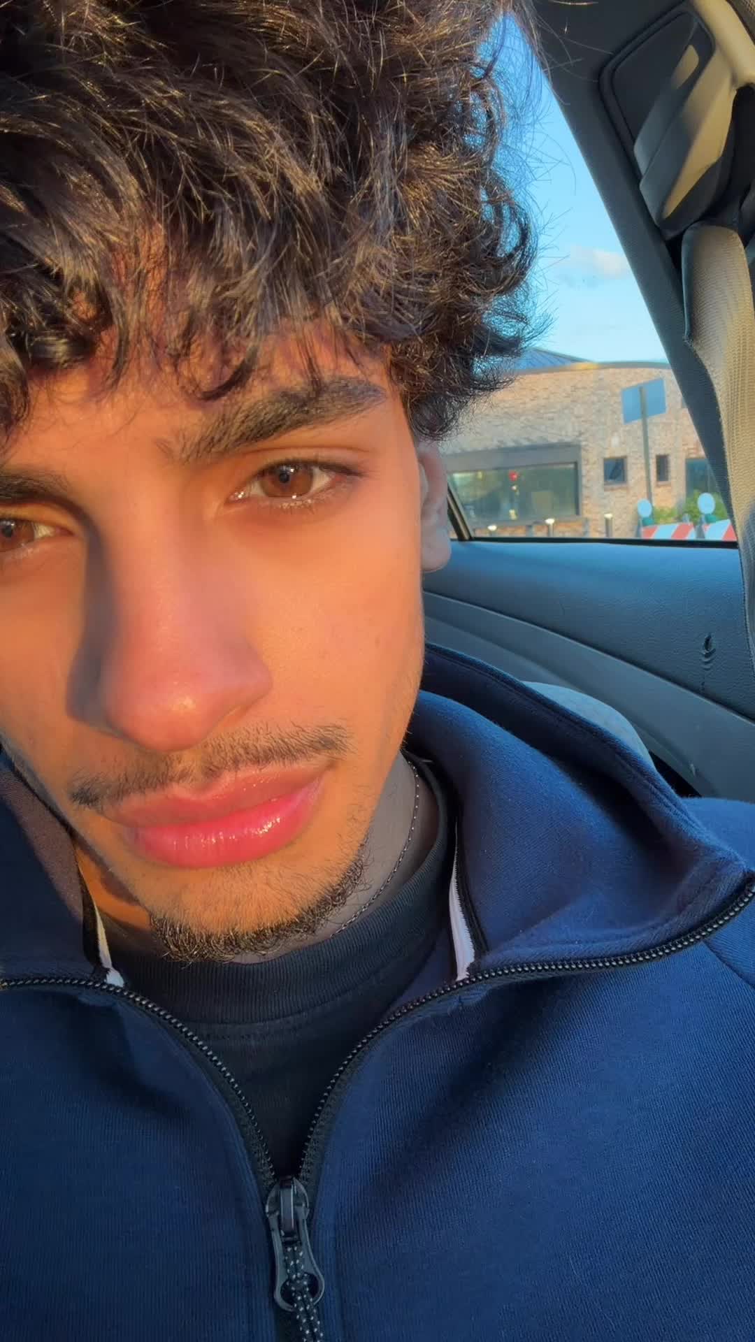 @Ja4️⃣