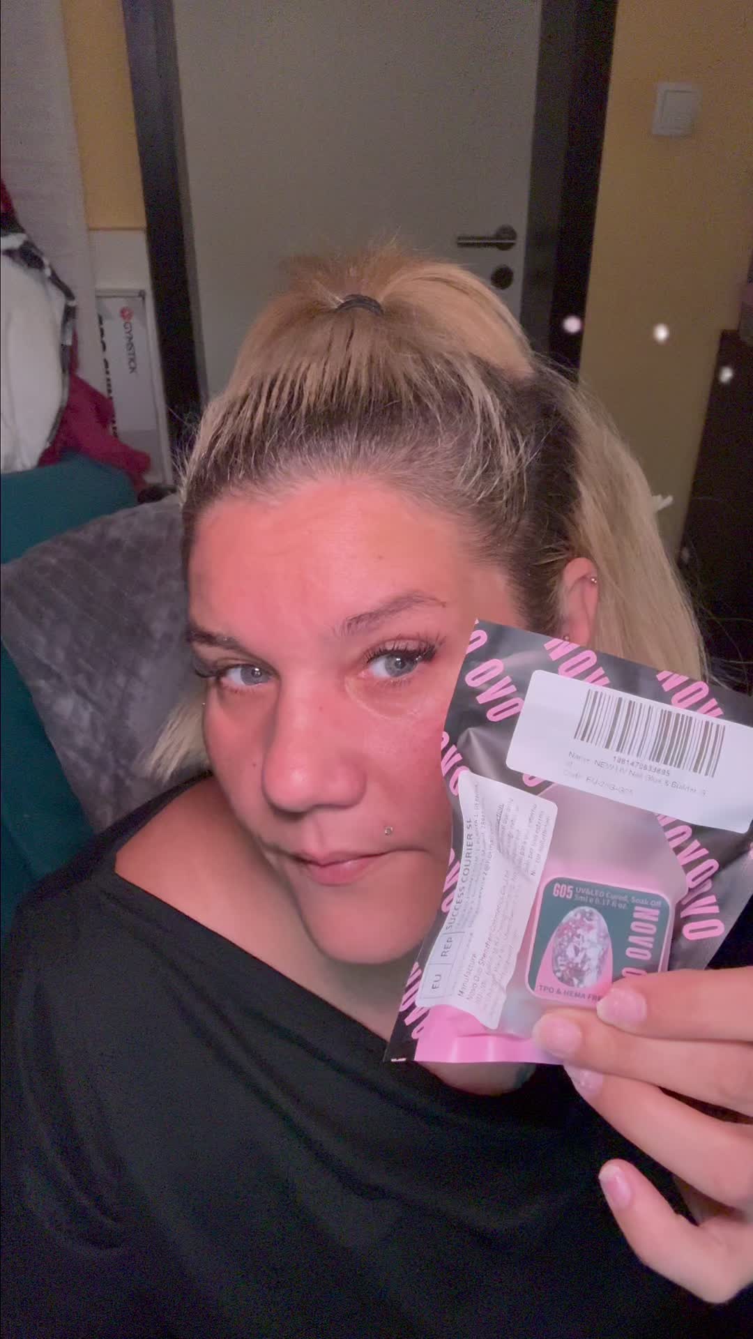 @JennysGlitzerstube