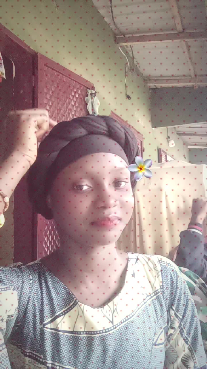 @🎀 la🎂 reine du 14 December🎀