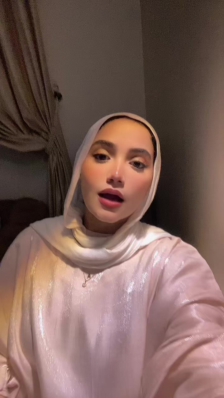 @آَيــَـة