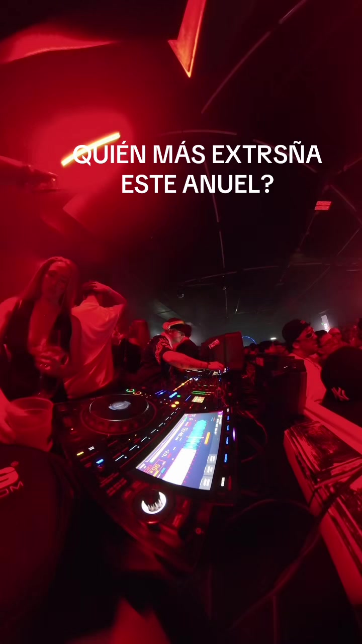 @MAXIESCURRA