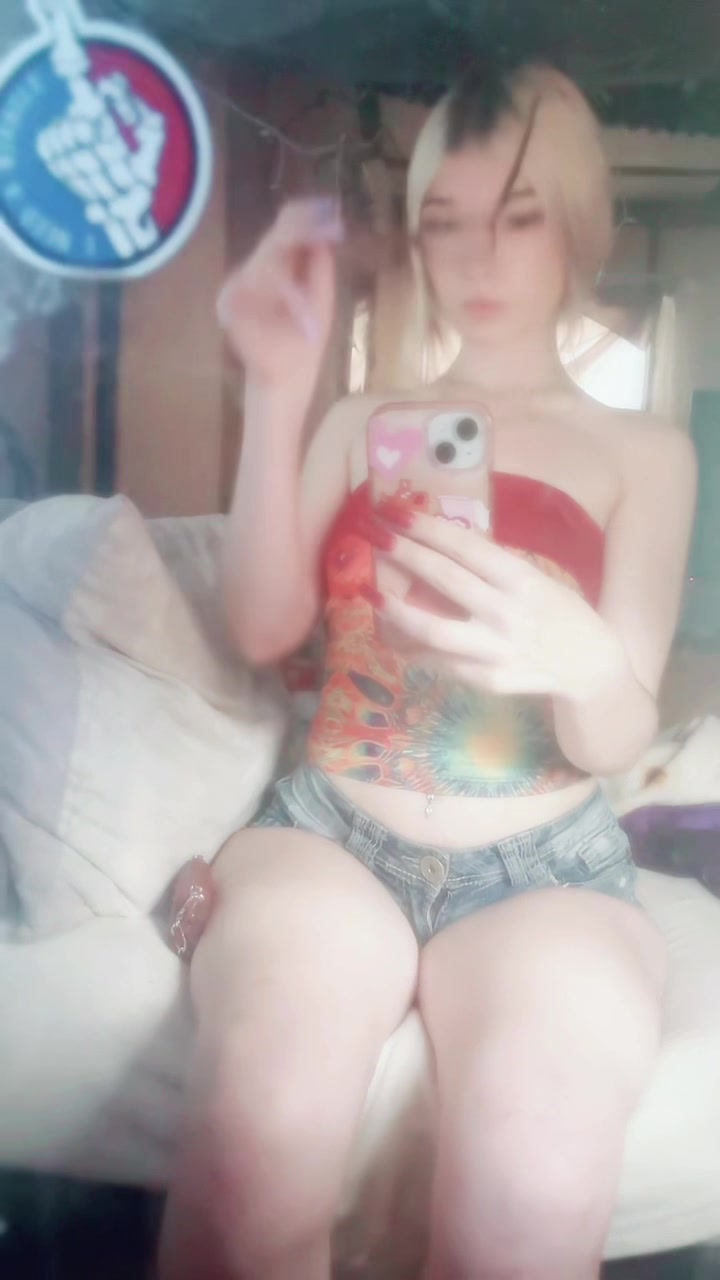 @🖤
