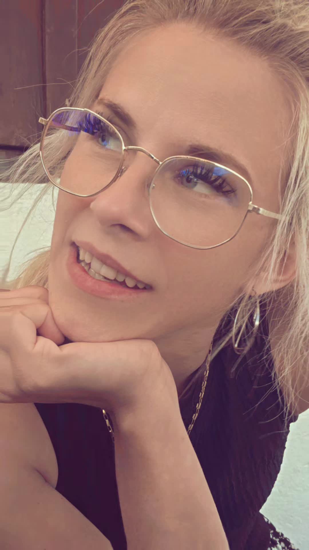 @AngeliqueWeinhold