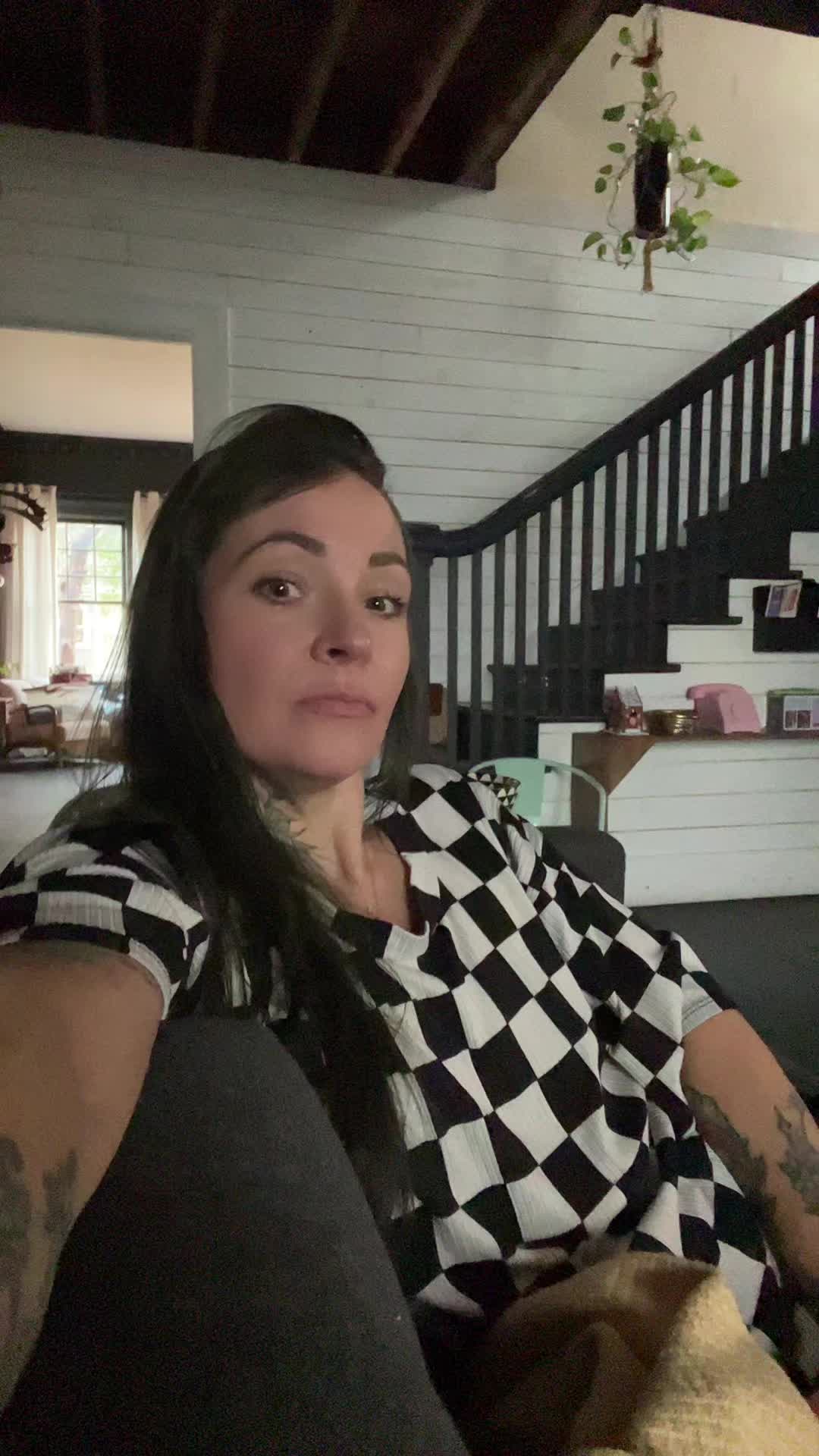 @Mommysgoneferal