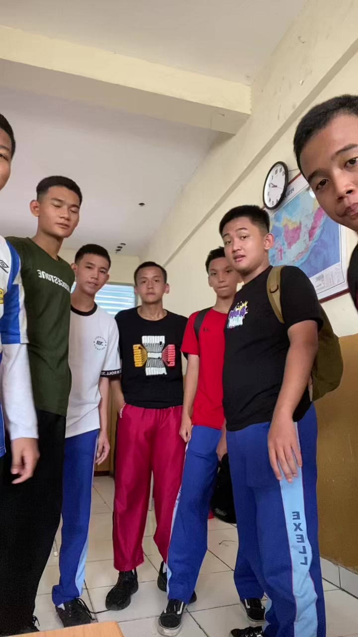 @lintangg