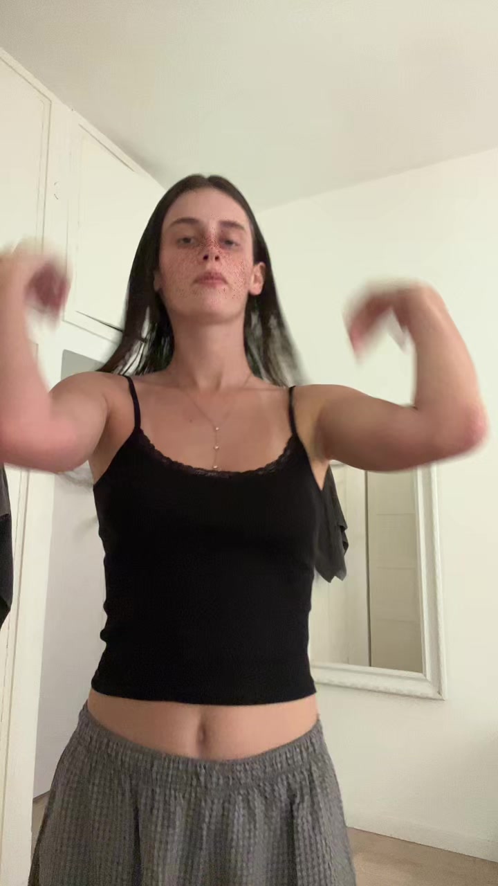 @ellaalcalay__