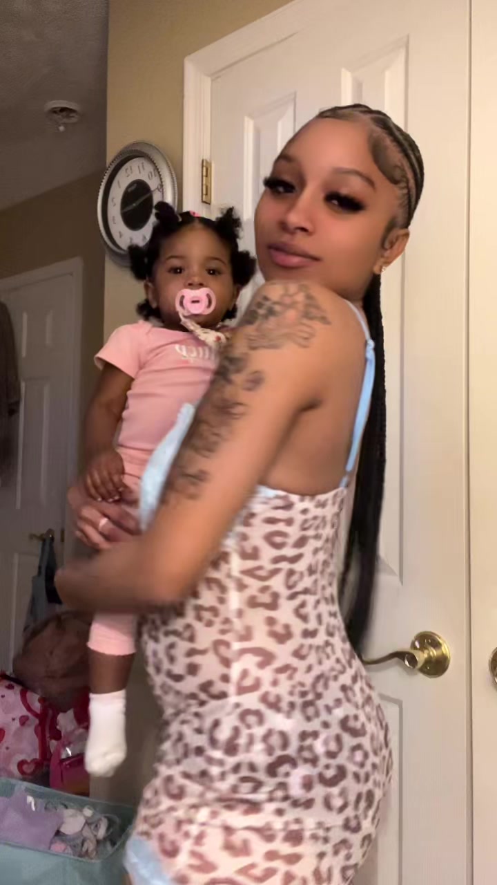 @Girl Mom👧🏽🩷