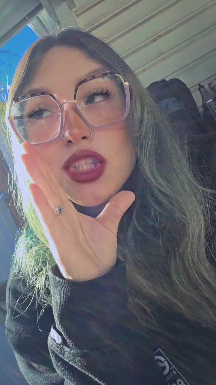 @Lilymunster420