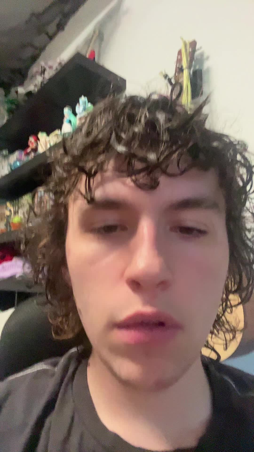 @adennotgarfield