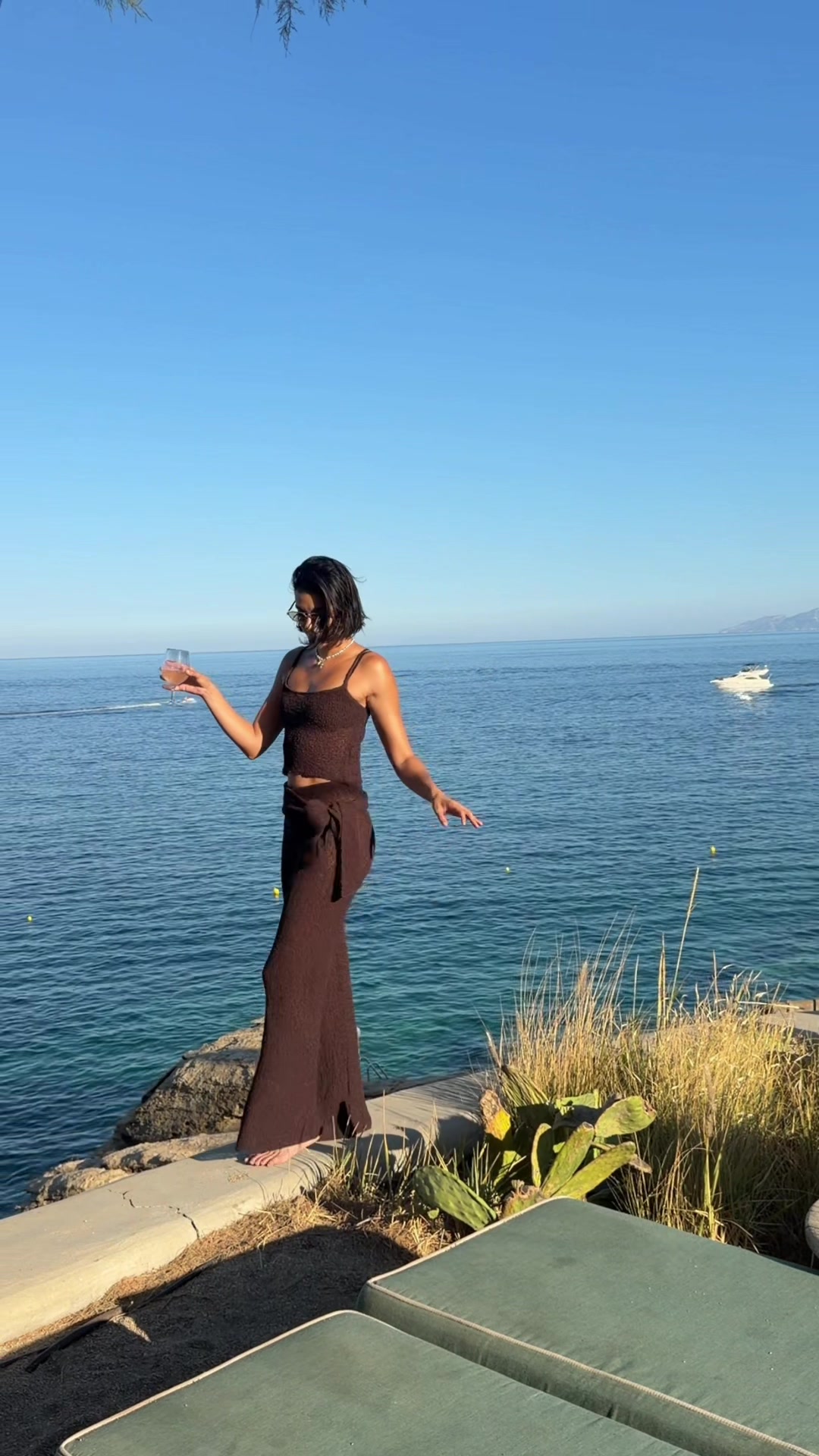 @LAYSLA